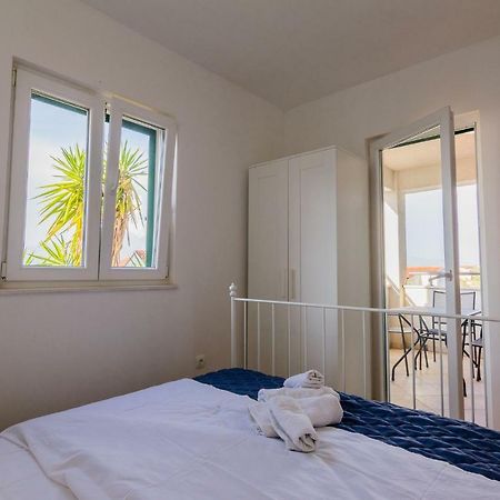Apartman Emil Supetar Exteriör bild