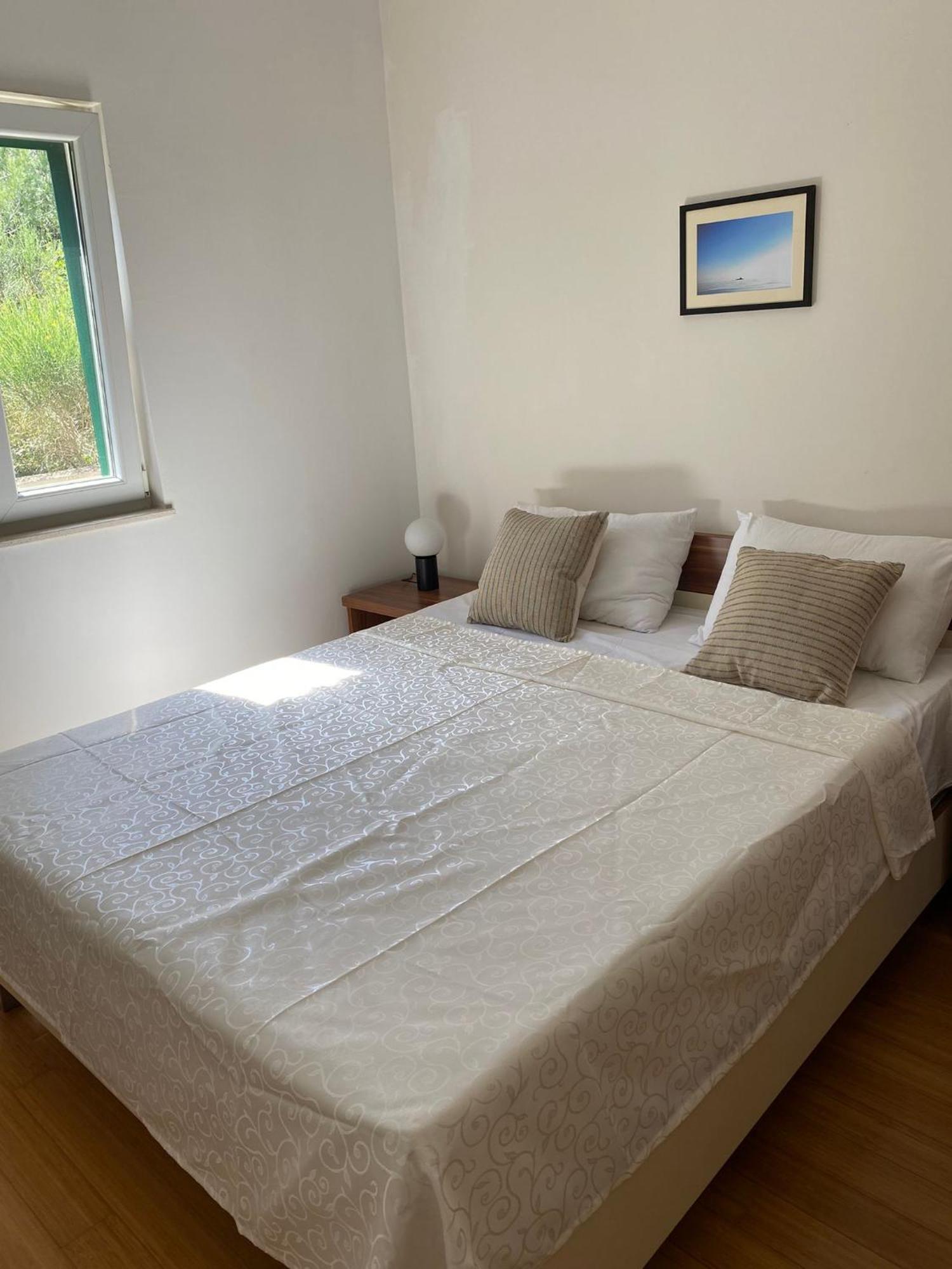 Apartman Emil Supetar Exteriör bild